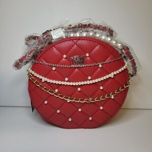 Badgley Mischka Round Quilted Crossbody Bag Red New With Tags